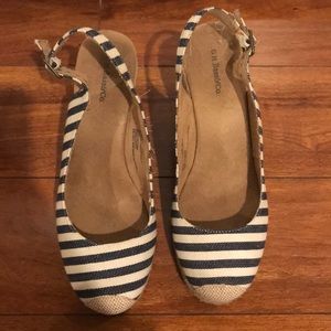 Navy and white striped wedges